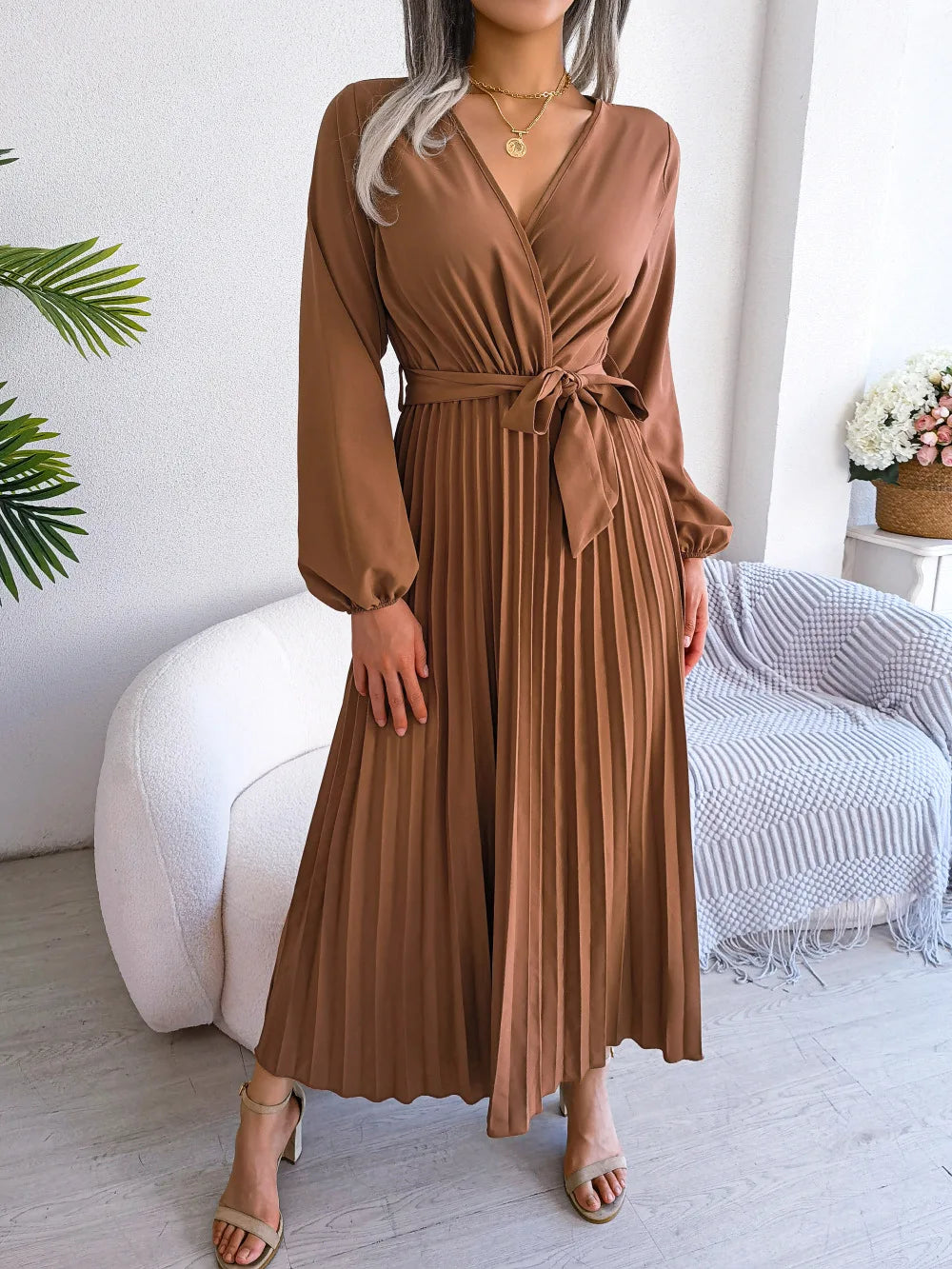 Thea | Elegante Plissé Jurk met Strikceintuur