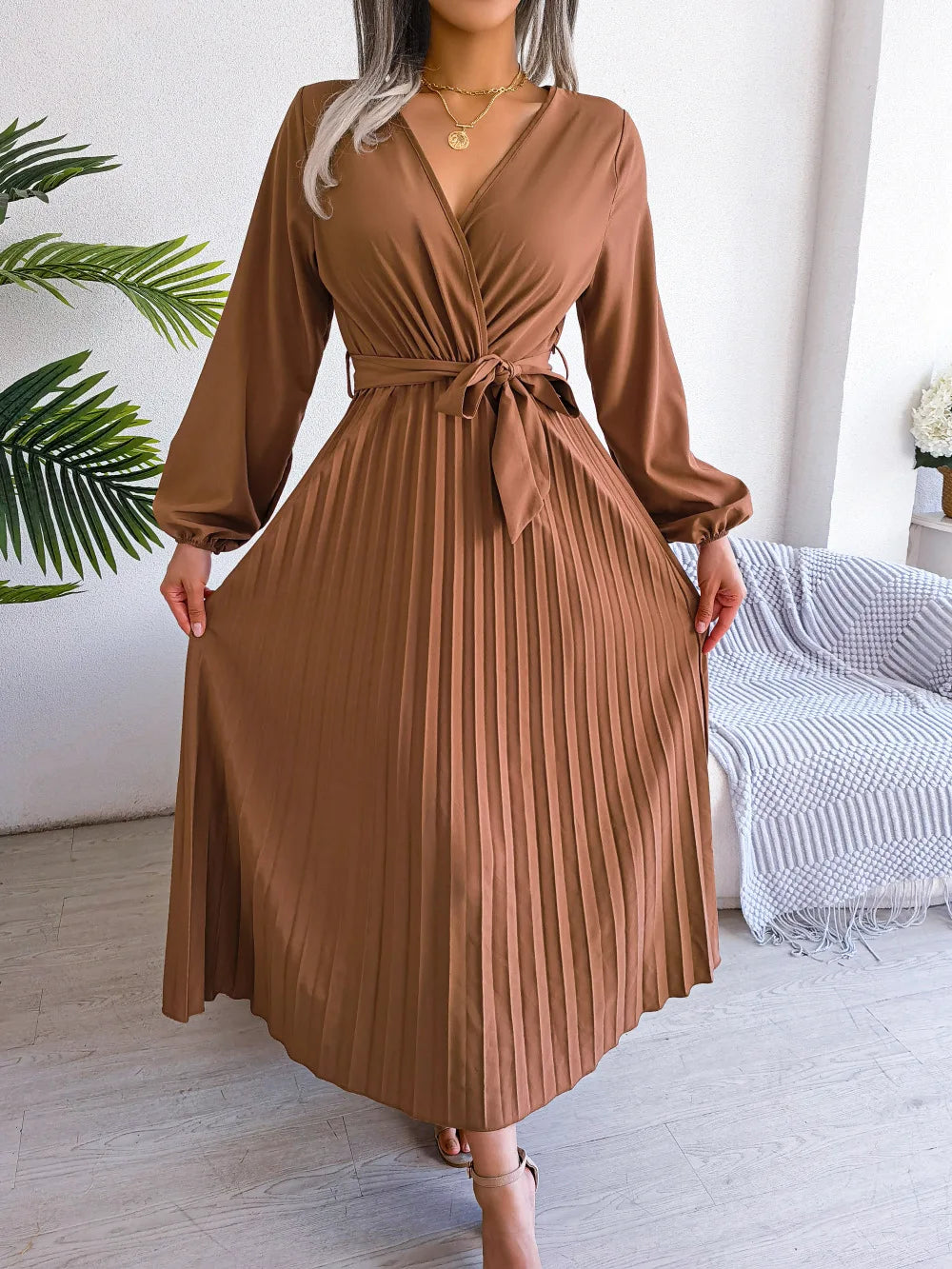 Thea | Elegante Plissé Jurk met Strikceintuur