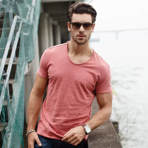 Boris | Zomerse T-Shirt met V-Hals