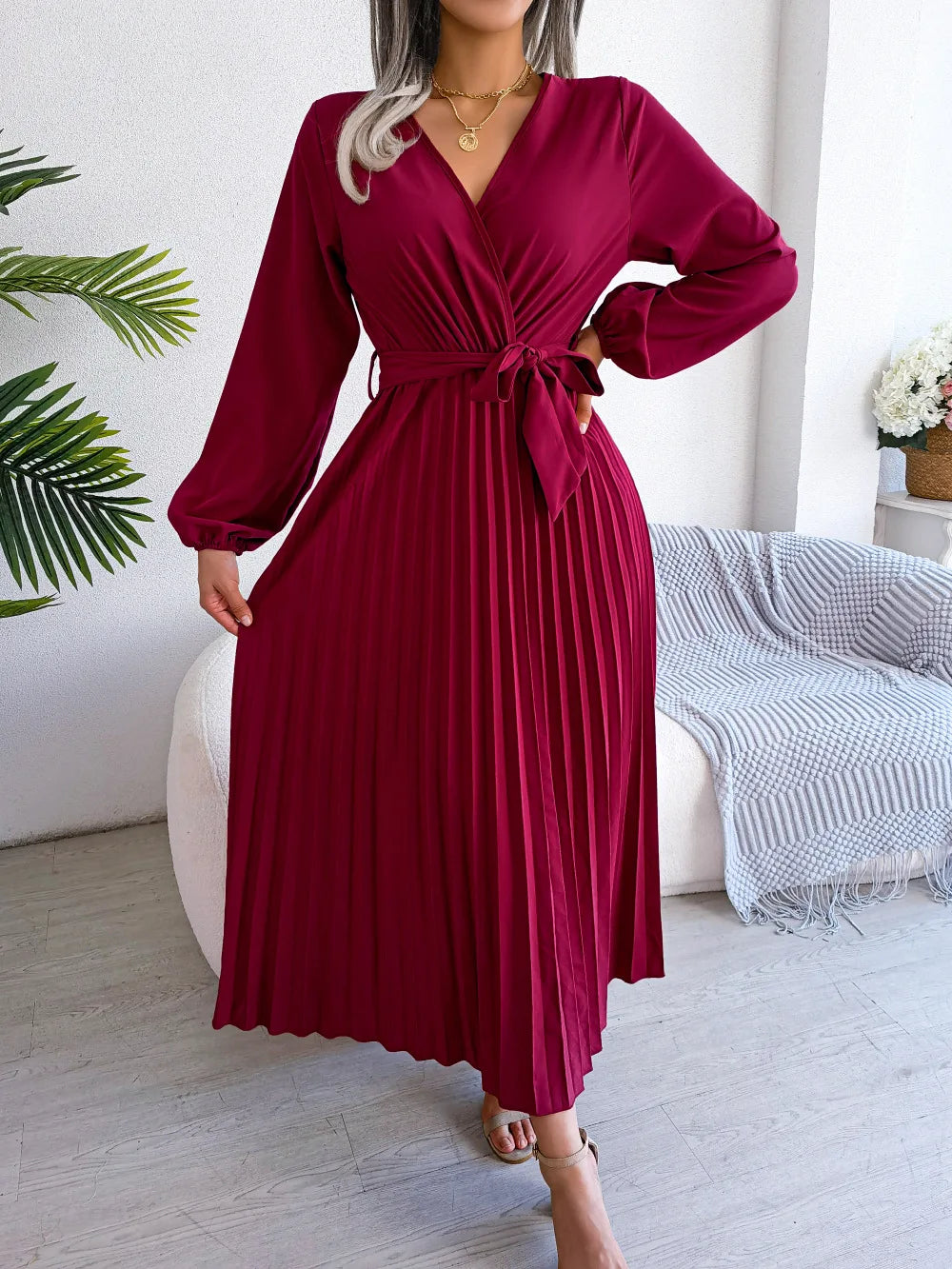 Thea | Elegante Plissé Jurk met Strikceintuur